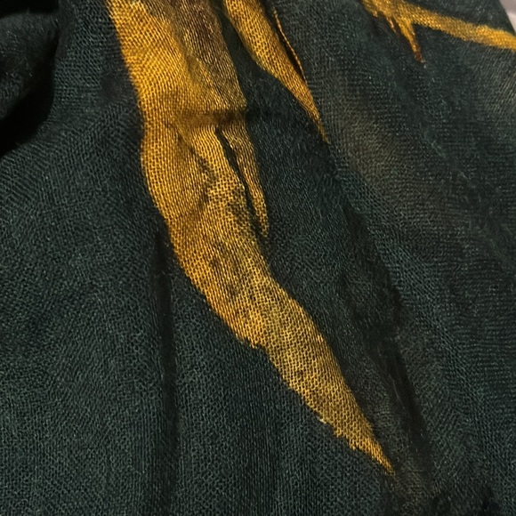 NWOT Ann Taylor Scarf/Wrap-Floral/Green&Yellow-77x29-Frayed Edge-Semi Sheer - Picture 3 of 16